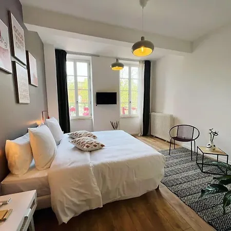 O'ma View Carcassonne